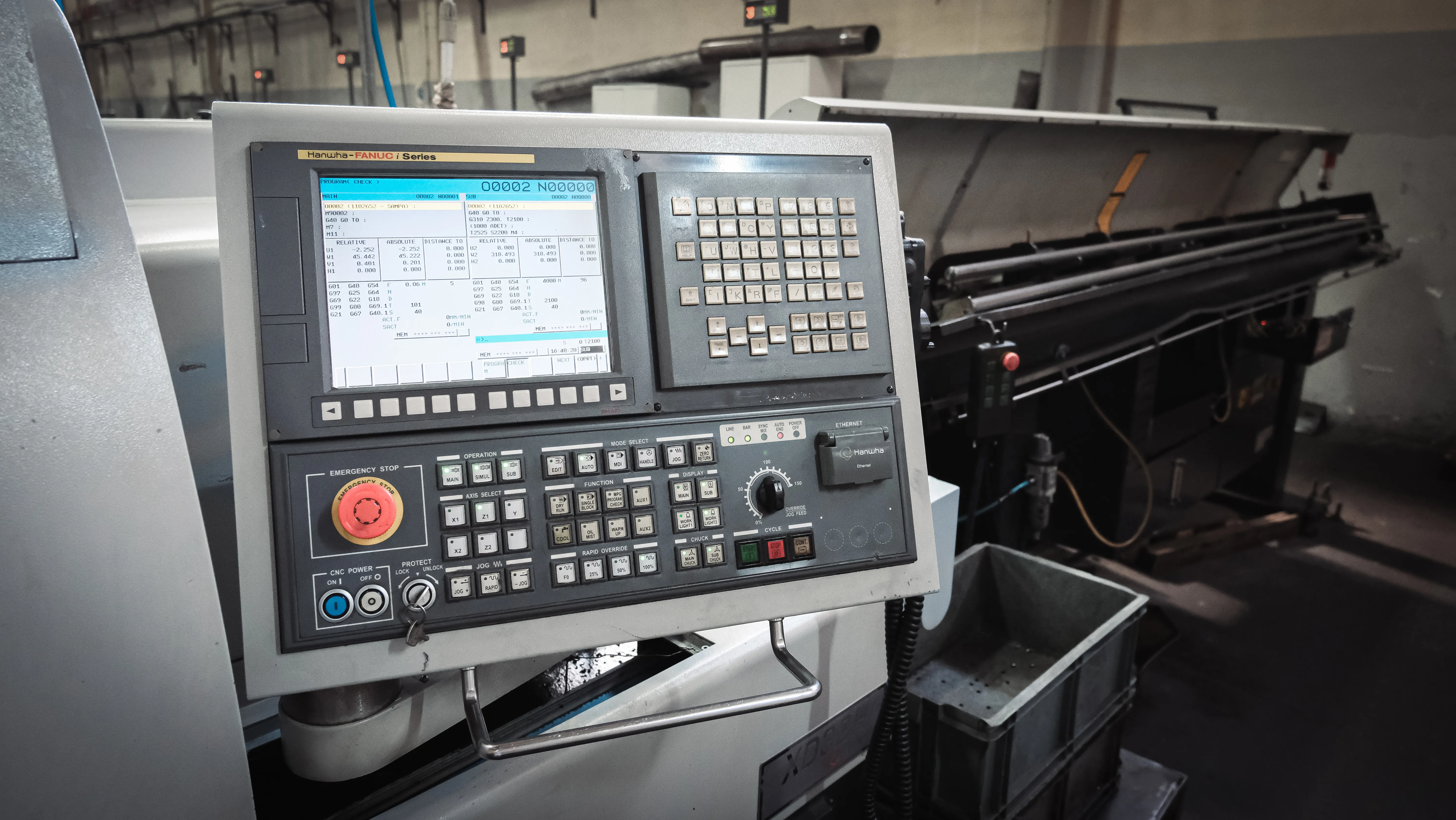 HANWHA CNC Otomat Makinesi