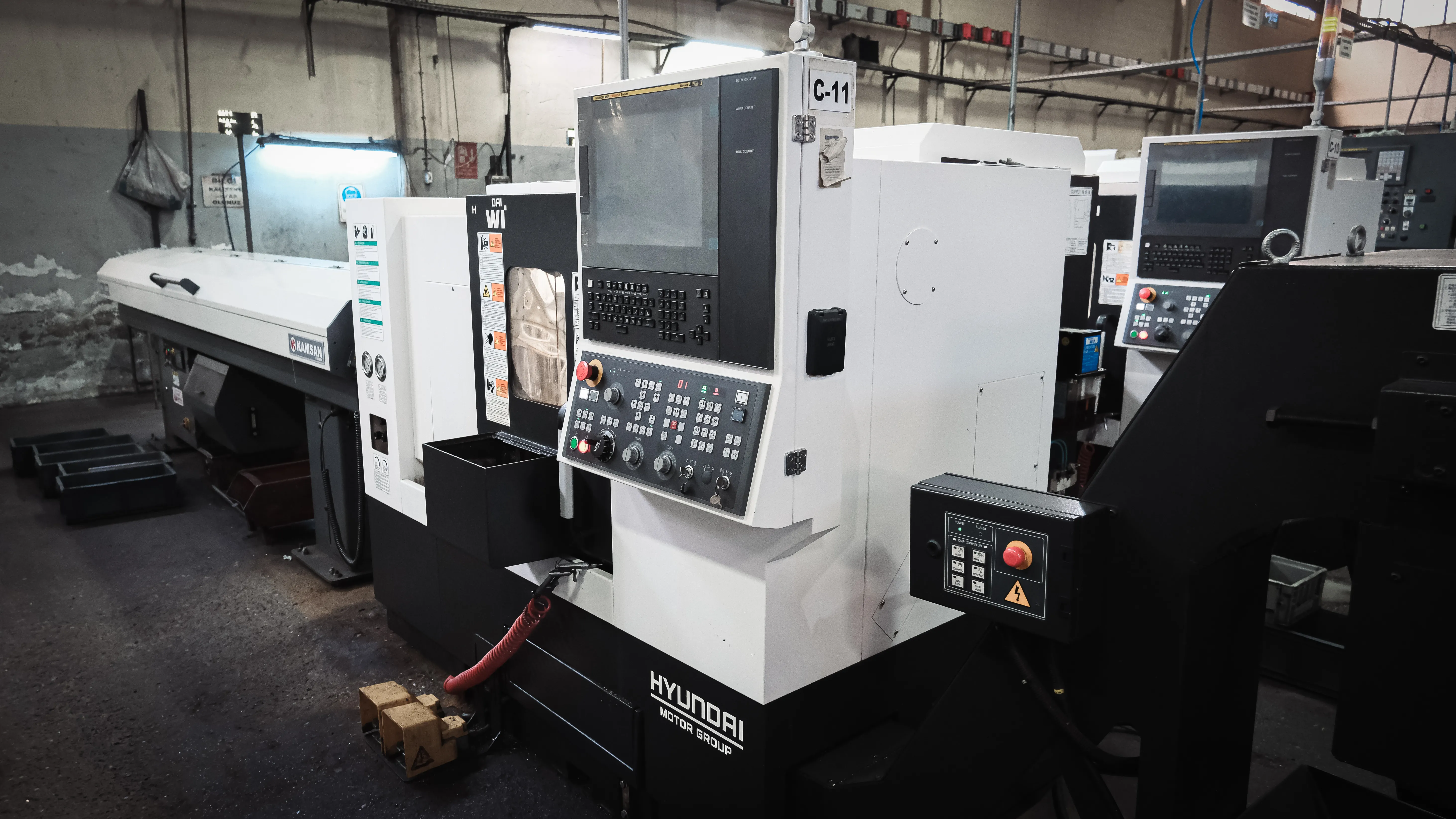 HYUNDAİ E160C CNC Otomat Makinesi - Yüksek Hassasiyetli Otomotiv Üretimi